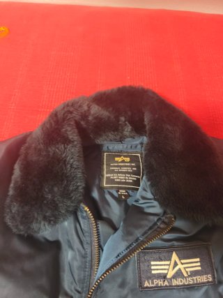 Chaqueta Alpha Industries como nueva