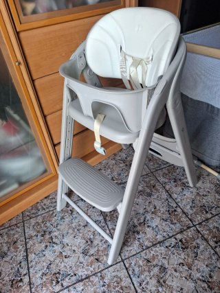 Trona Kinderkraft Casi Nueva