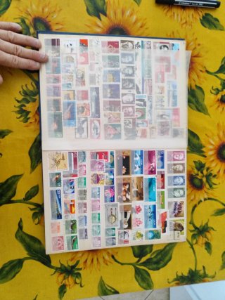 Volume Francobolli DDR 1949-1990