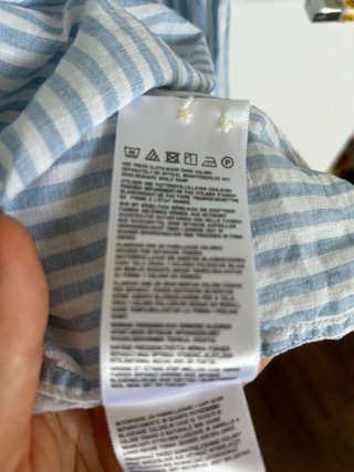 Blusa de lino a rayas Uniqlo