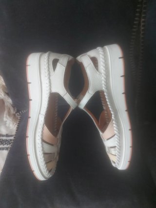 Sandalias Pikolinos Talla 39 Nuevas sin usar.