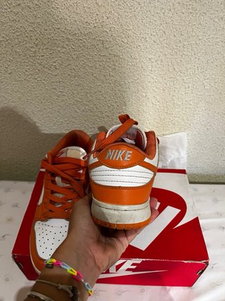 Zapatillas Nike Dunk Low Naranja y Blanca