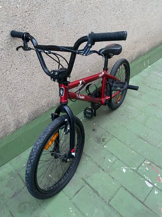 BICICLETA BMX RED MARCA BTWIN
