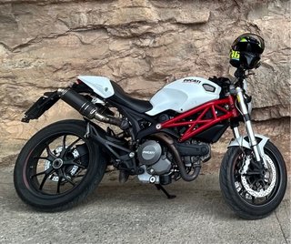 Ducati Monster 796 Naked
