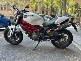 Ducati Monster 796 Naked