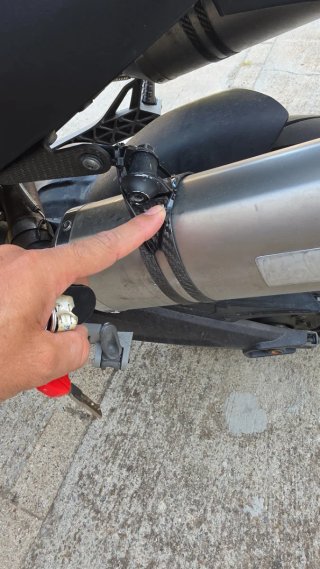 Ducati 696 monster 2008  limitada   Carnet A2 .