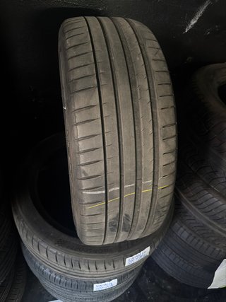 Neumáticos 245/45/20