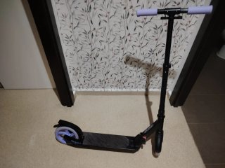 Patinete plegable negro-morado