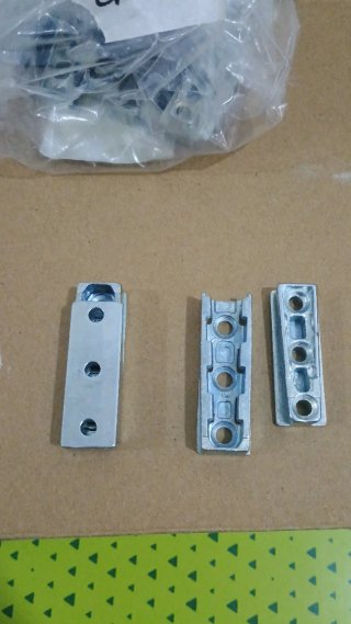 Herrajes aluminio para muebles o camas 25unidades
