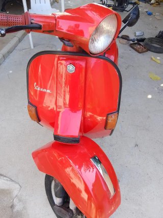 Vespa PX 200 Roja