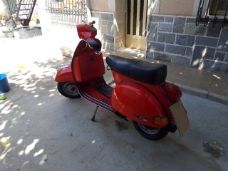 Vespa PX 200 Roja