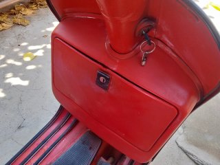 Vespa PX 200 Roja