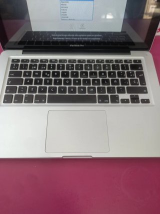 MacBook Pro i7 8GB RAM 240GB SSD