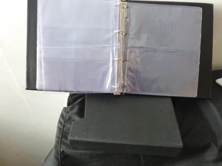ALBUM DE BILLETES CON 21 HOJAS