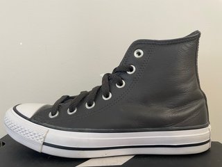 Converse Chuck Taylor All Star de piel.
