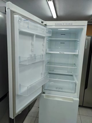 Nevera samsung clase A+ 185x60cm con garantía