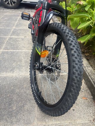 Bicicleta Infantil ST900 20 Pulgadas Roja