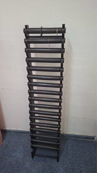 Expositor de pulseras de madera