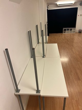 8 Mesas ofi / Escritorio 120x40 – Muy buen estado