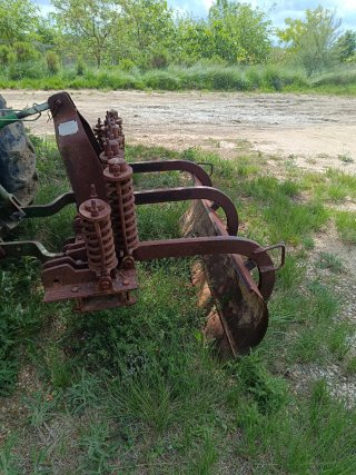 Tractor John Deere 1140V Para finca privada