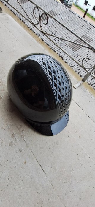 Casco de equitación negro. Talla 54