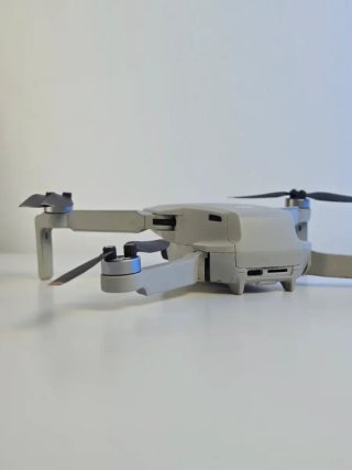 Dron DJI Mini 2 Fly More Combo 3 Baterías y mando