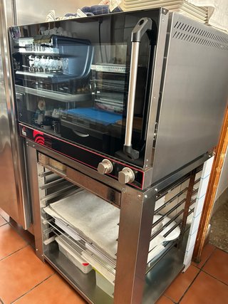 Horno ventilado con soporte acero