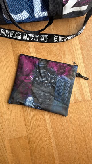 Pack Bolso deportivo y neceser “Calzedonia”