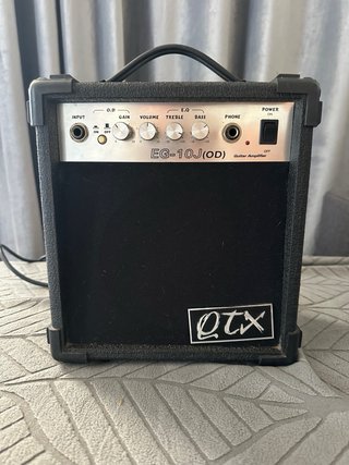 Amplificador Guitarra QTX EG-10J(OD)