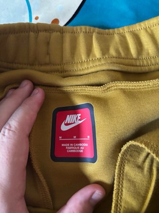 Nike Tech Fleece Mostaza Talla M ORIGINAL