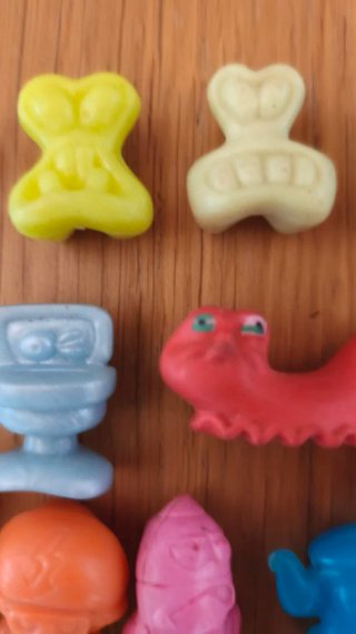 Lote 16 Figuras Coleccionables Plástico Duro