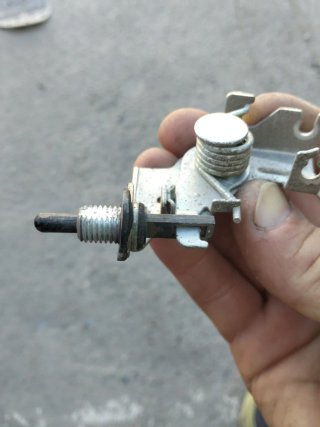 Cierre tapa gasolina Mazda 6