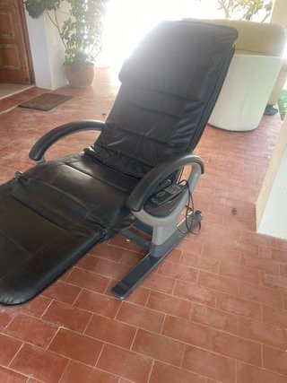 Sillón Masaje Sanyo Negro Cuero Sintético