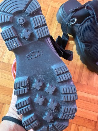 Sandalias UGG Negras