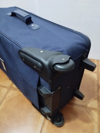 Maleta Grande ARTVI con Ruedas 72x46x26