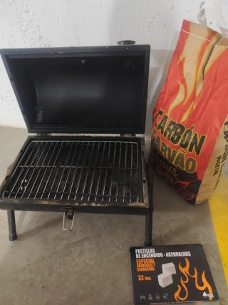 Kit Barbacoa Portátil con Carbón y Pastillas