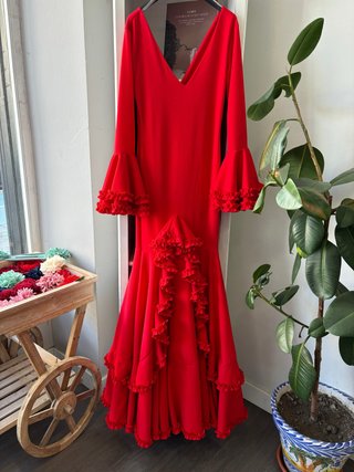 Traje de flamenca rojo con volantes