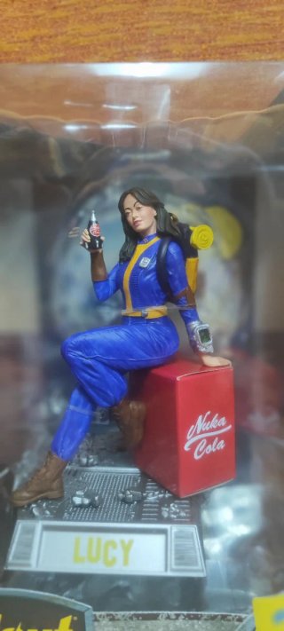 Figuras Fallout Hank Maclean y Lucy McFarlane