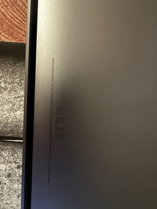 MacBook Pro 17 M1 8GB RAM 512GB SSD 13"