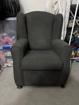 Sillón mecedora lactancia gris. Excelente estado