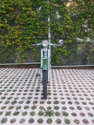 Vespino Mortadelo L Verde con papeles H
