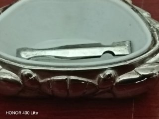 Pastillero metal con forma de cangrejo