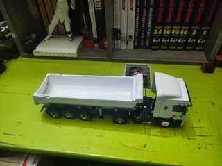 Pegaso Troner 1/43 bañera