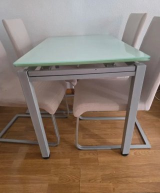 Comedor cristal y metal 4 sillas
