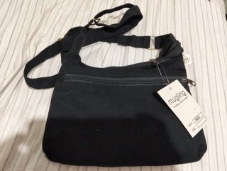 bolso bandolera mugling con etiqueta