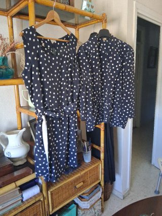 Conjunto Vestido y Chaqueta Lunares Azul Marino