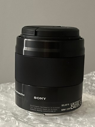 Objetivo Sony E 50mm f/1.8 OSS