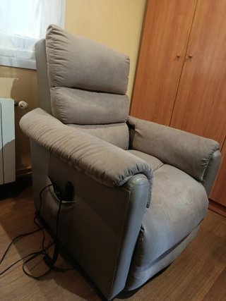 Sillón reclinable tela y polipiel