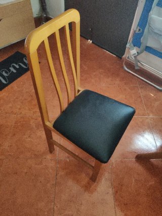 Mueble y Mesa de comedor con cristal y 6 sillas