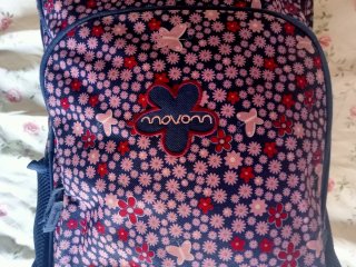 Mochila infantil floral